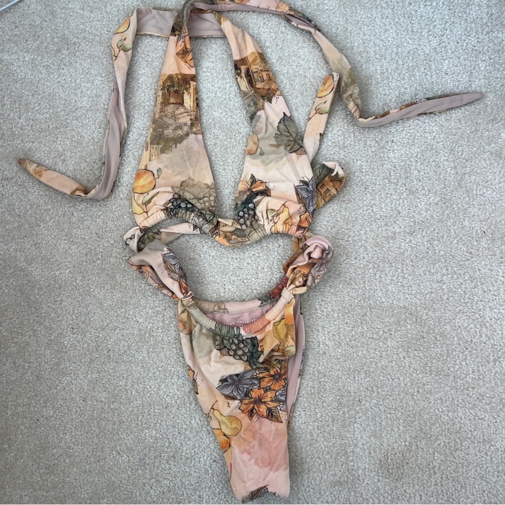 437 Italian bikini